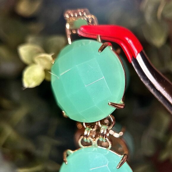 Kendra Scott Cassie Chalcedony Bracelet - Picture 4 of 9